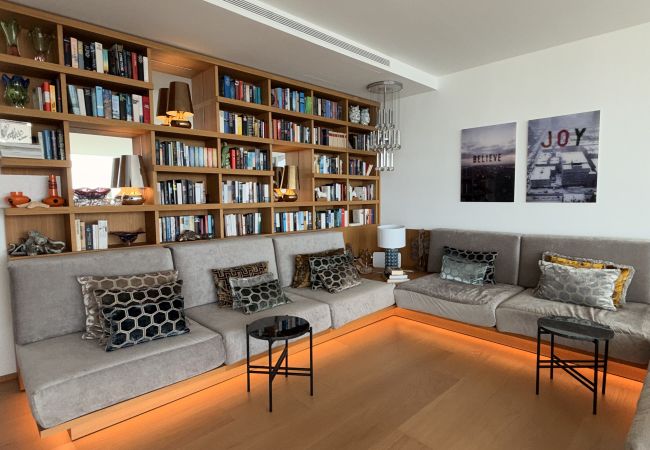 Adamar - Sala de estar - biblioteca