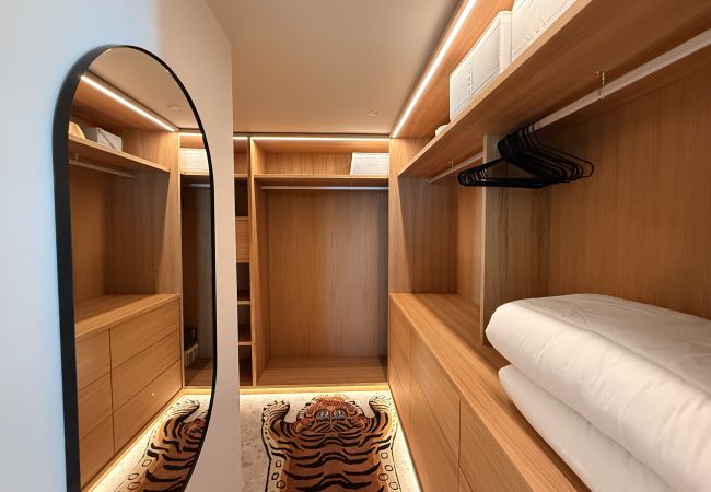 Adamar - Vestidor dormitorio principal - Ala derecha - Planta Baja